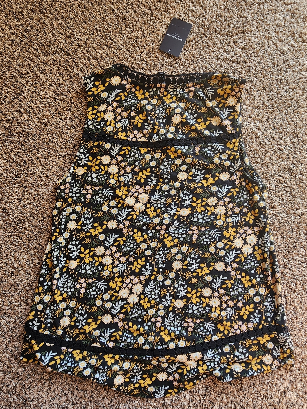Sleeveless Black Floral Lace-Trim Women's Top - Picture 6 of 9